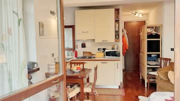 Microwave, oven, stovetop