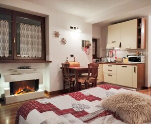 Bed sheets - Luxury studio apartment in villa. 50 MT from cable car departure. Unique position (Limone Piemonte)