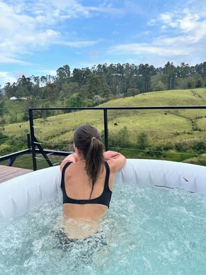 Bain à remous extérieur