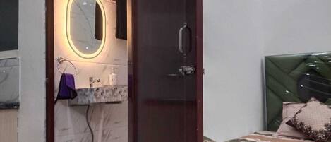 1 sovrum, strykjärn/strykbräda, wi-fi och sängkläder