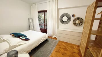 3 dormitorios, cuna de viaje, wifi gratis y ropa de cama
