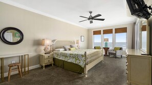 3 bedrooms, desk, iron/ironing board, free WiFi