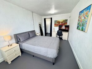 2 Schlafzimmer, Schreibtisch, Bügeleisen/Bügelbrett, kostenloses WLAN