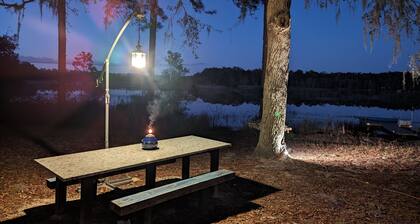 Free Parking, Private BedR/Bathroom with Lakeview, pet welcome