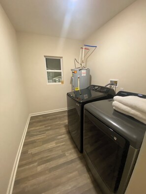 Interior - The Shmoe Abode (Xenia)