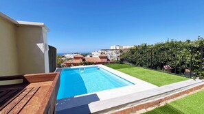 Terrace/patio - Large Terrace with Sea Views and Pool (Torre De Benagalbon)