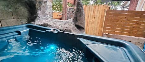 Baignoire à remous extérieure