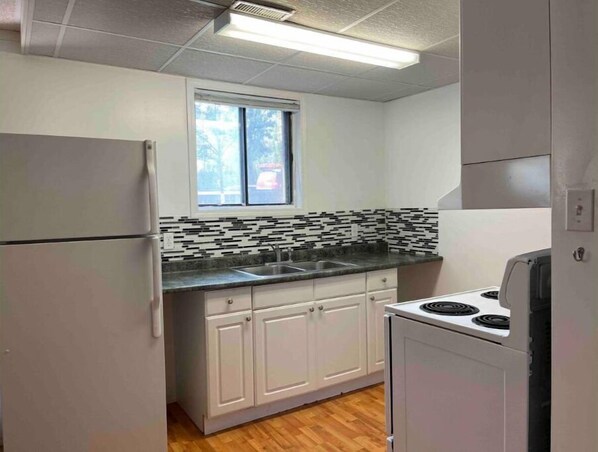 Private kitchen - An Older Home in a Safe and Quiet Neighborhood. (Calgary)