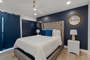 1 bedroom, iron/ironing board, free WiFi, bed sheets - NEW Renovated Luxury Condo at the Tanque Verdes (Tucson)