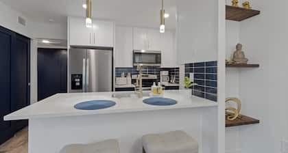 NEW Renovated Luxury Condo at the Tanque Verdes