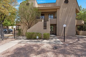 Exterior - NEW Renovated Luxury Condo at the Tanque Verdes (Tucson)