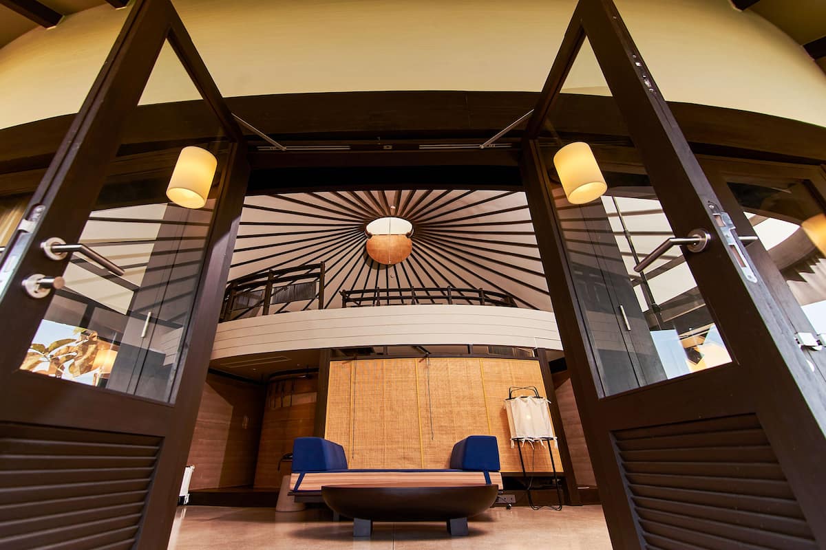 Sky Loft Villa | Free minibar, desk, iron/ironing board, free cots/infant beds
