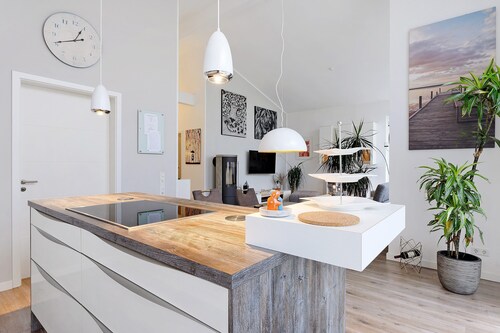 Holiday Home 'Idyllic Holiday House' with Private Terrace and Wi-Fi