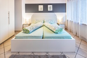 2 bedrooms, iron/ironing board, free WiFi, bed sheets - Ferienwohnung Lauffenloh (Hohentengen a.H.)