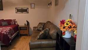 Interior - Cozy, yet spacious studio apt. (Hibbing)