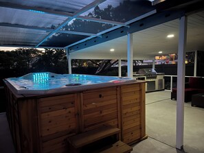 Terrace/patio - Enjoy a new remodeled house minutes away from Anna Maria Island (Bradenton)