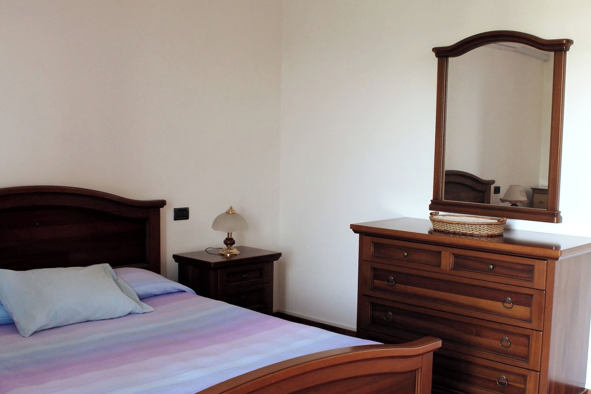 1 habitación, acceso a internet y ropa de cama 