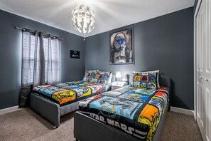 4 bedrooms, iron/ironing board, travel cot, WiFi