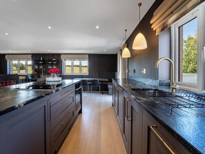 Cottage | Interior - Farmyard House (Amlwch)