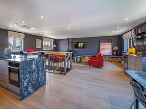 Cottage | Interior
