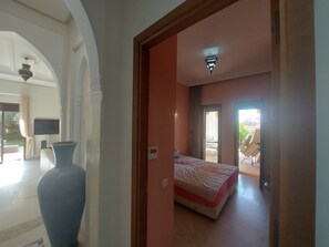 3 Schlafzimmer, Bügeleisen/Bügelbrett, Reisekinderbett, WLAN