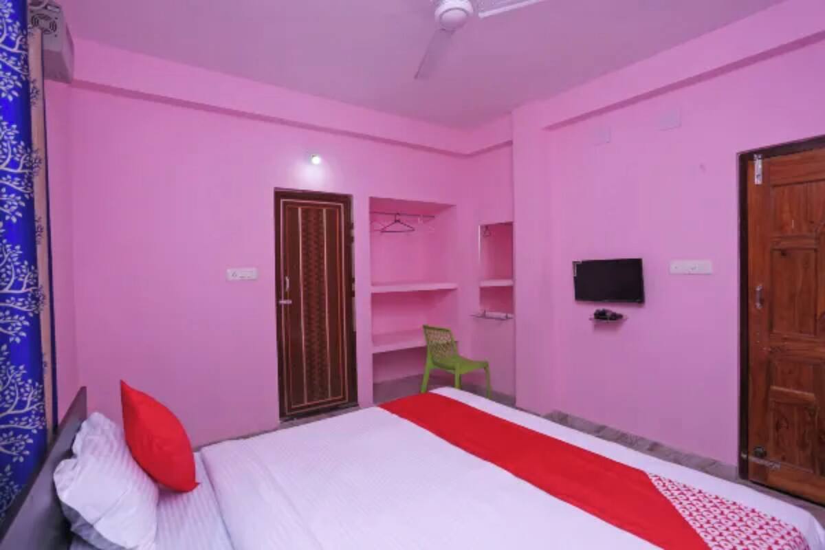 Quartos à prova de som, Wi-Fi de cortesia, roupa de cama