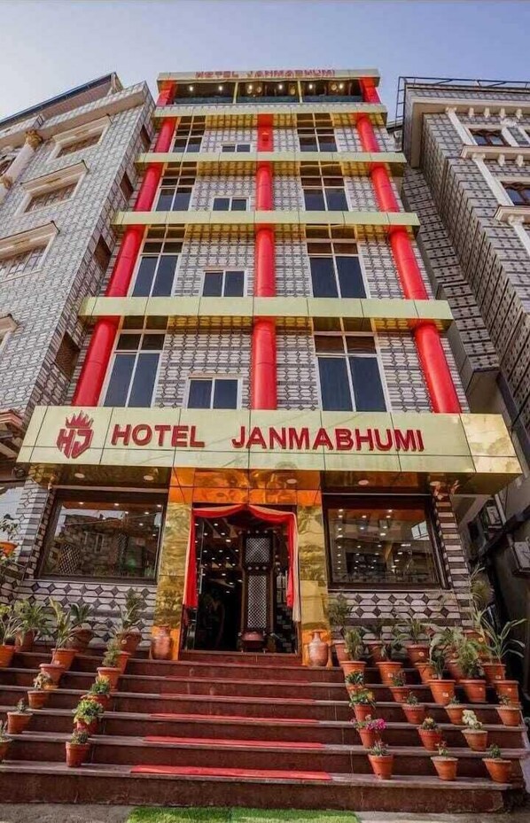 Exterior - Hotel Janmabhumi (Kathmandu)