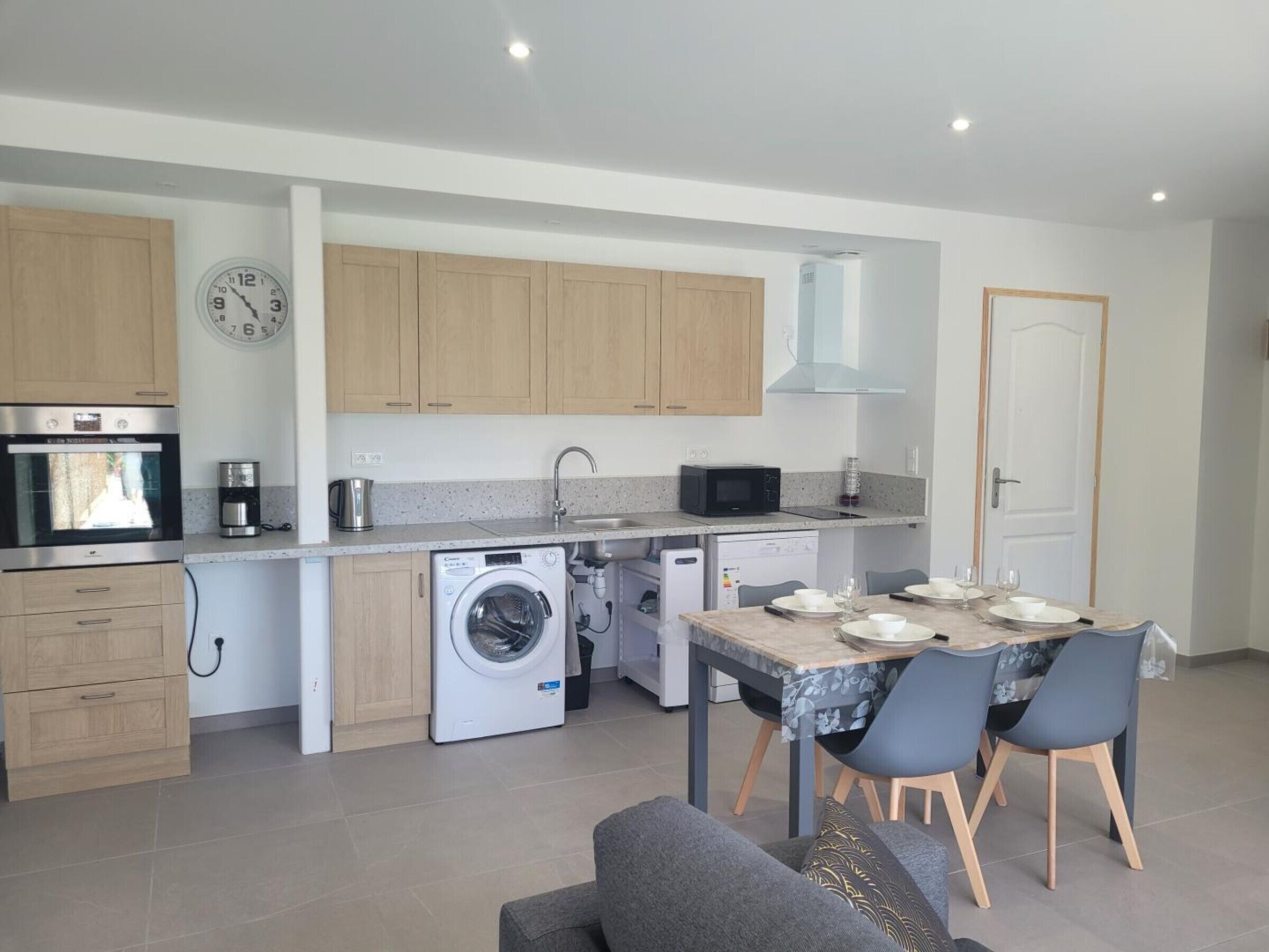 Fridge, microwave, dishwasher