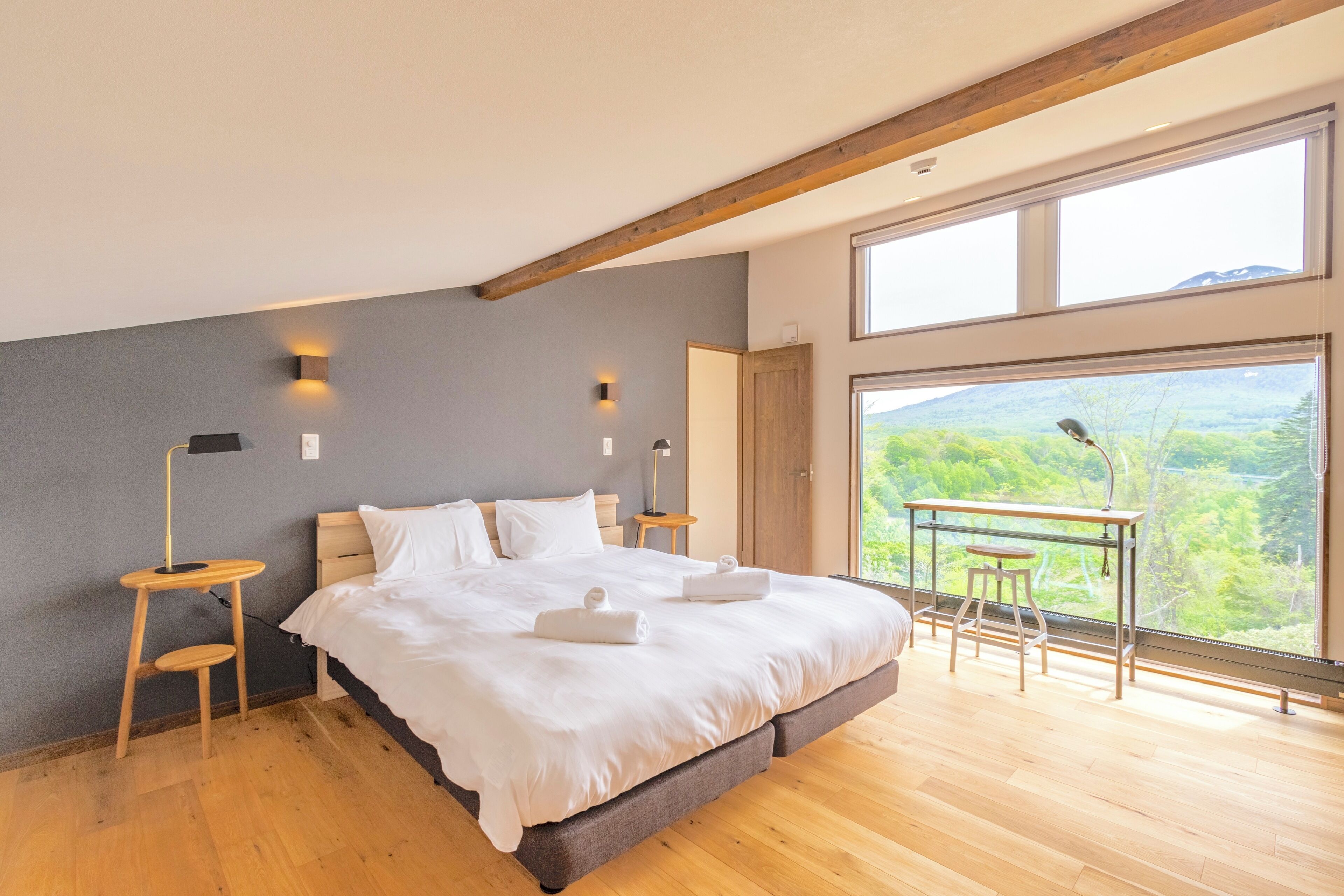 Deluxe Chalet | 4 bedrooms, iron/ironing board, free WiFi