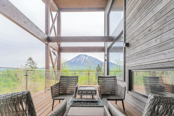 Deluxe Chalet | Terrace/patio