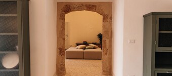 Palazzo Pati, the new home in Salento in the historic center of Tiggiano.