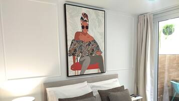 1 bedroom, iron/ironing board, travel cot, free WiFi