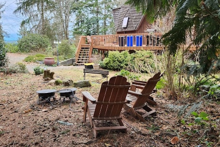Property grounds. Prism Yurt | Cedar Hot Tub | 1 hr to Skiing & Mt Rainier