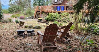 Gaia Yurt | Cedar Hot Tub | 1 hr to Skiing & Mt Rainier