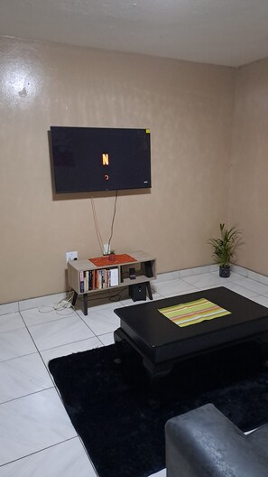 Interior - The heart of Pretoria
Few minutes away from everything
You want 😏 and need (Pretoria)