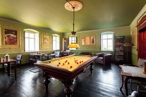 فطور أوروبي مجانًا يوميًا