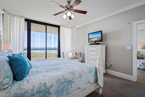 2 bedrooms, WiFi - Luxury getaway condo! (Dauphin Island)