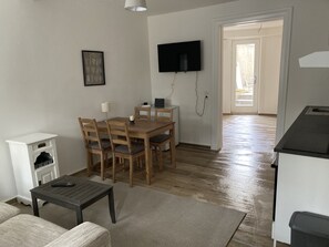 Dining - Hamburg City Homes 1 - super central (Hamburg)