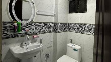 Shower, towels