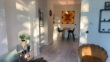 Télévision à écran plat