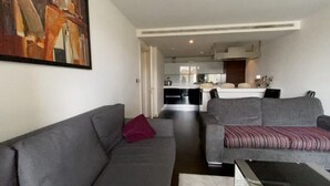 Apartment, Multiple Beds | Living area - Inviting 2 Bedrooms Flat Victoria (London)