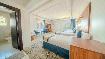 In-room safe, laptop workspace, blackout drapes, free WiFi