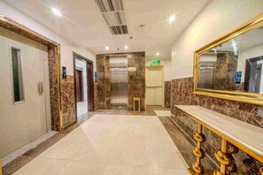 Interior detail - Al Marzam Hotel (Madinah)