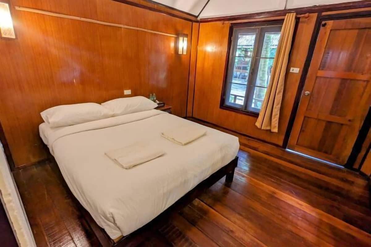 1 bedroom, in-room safe, free cribs/infant beds, free WiFi