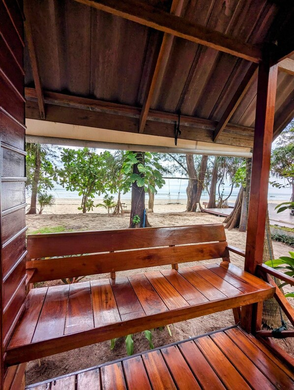 Deluxe Double Room | Balcony view - Ziggy Stardust (Ranong)