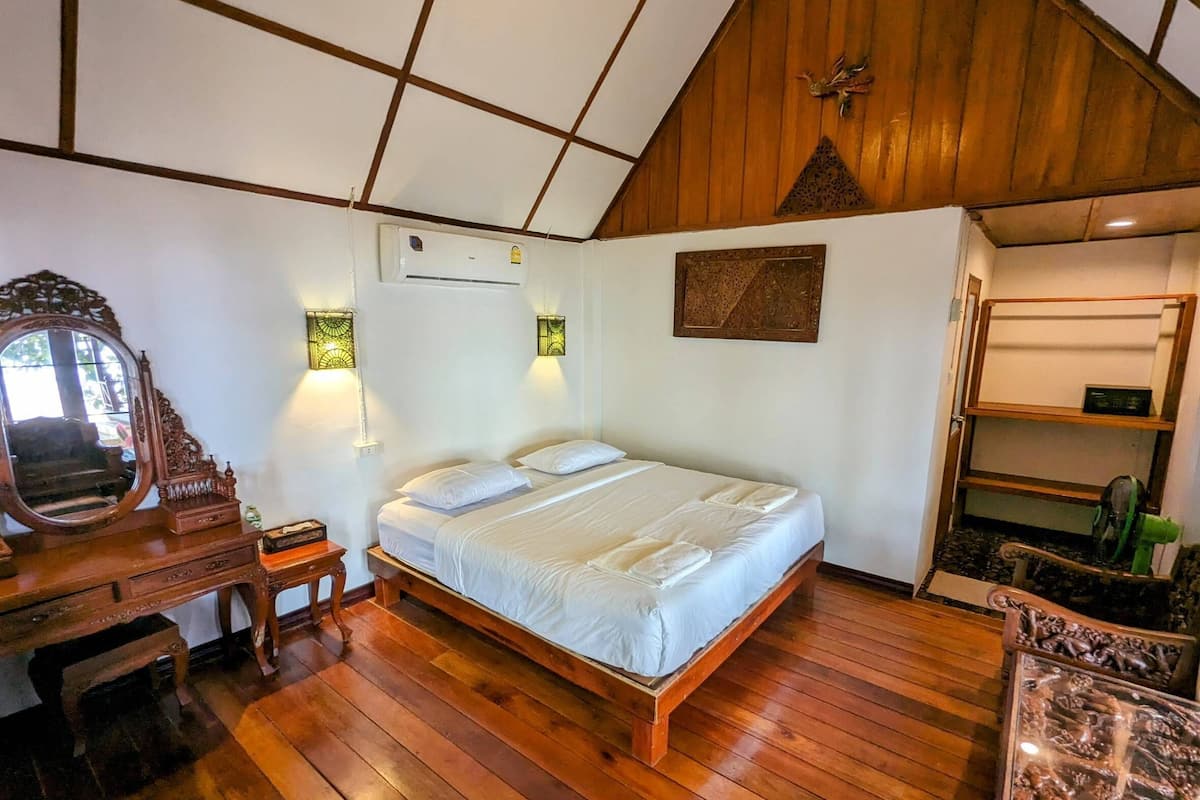 1 bedroom, in-room safe, free cribs/infant beds, free WiFi
