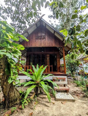 Exterior - Ziggy Stardust (Ranong)
