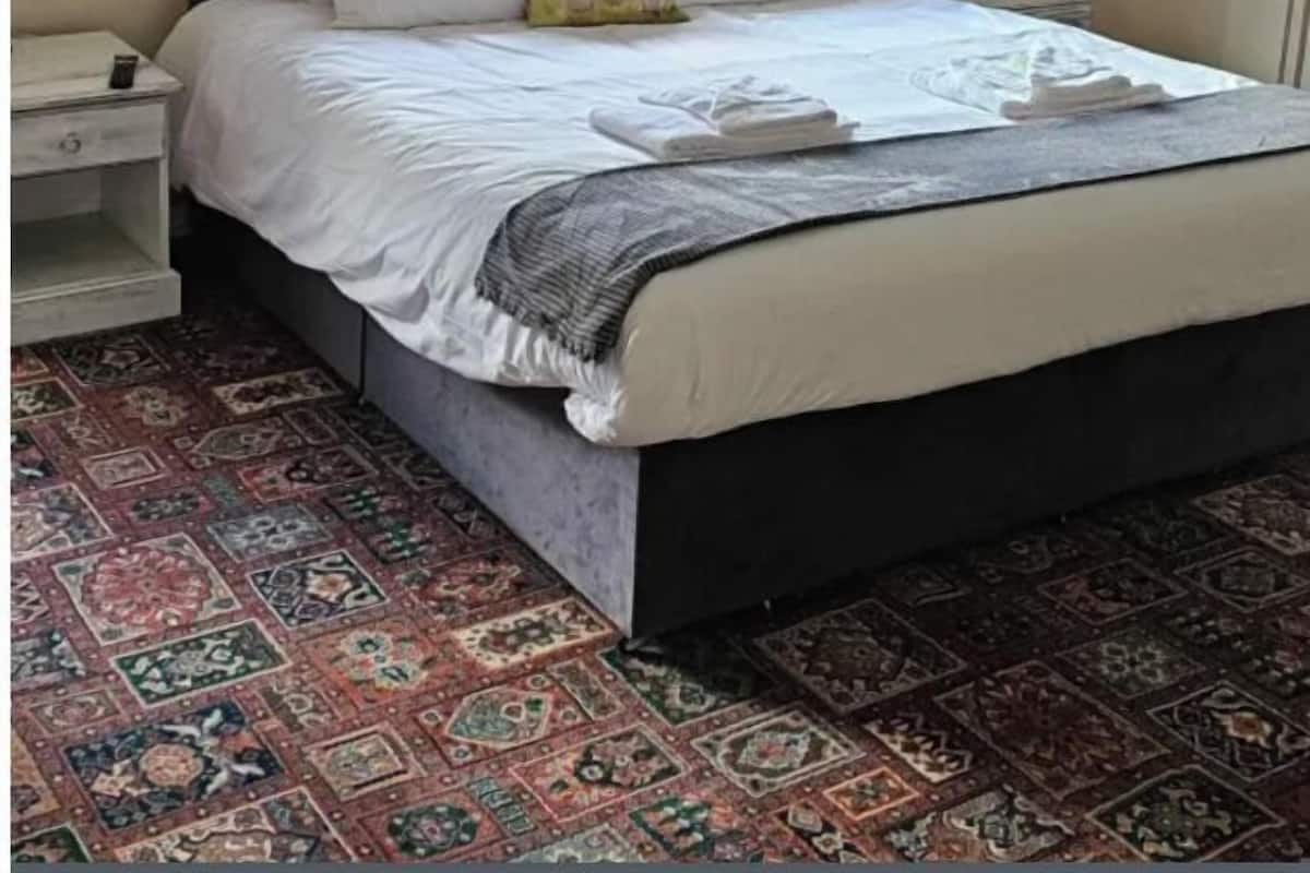 Superior Double Room, 1 King Bed, Bathtub