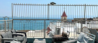 Seascape Family Home in the Heart of Old Acre 