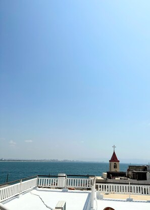 Property grounds - Seascape Family Home in the Heart of Old Acre  (Acre)